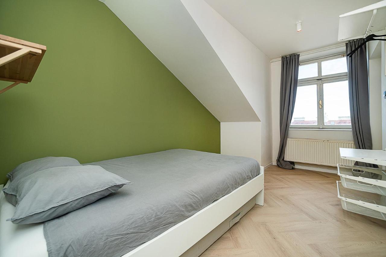 Big 4-Bedroom Flat, Terrace With Great Vitkov View Prague Exterior photo